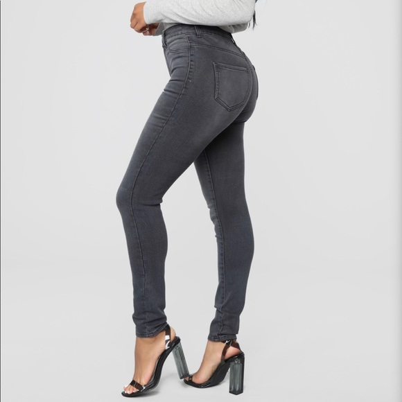 Fashion Nova Jeans High Waisted Jeans - Picture 4 of 4